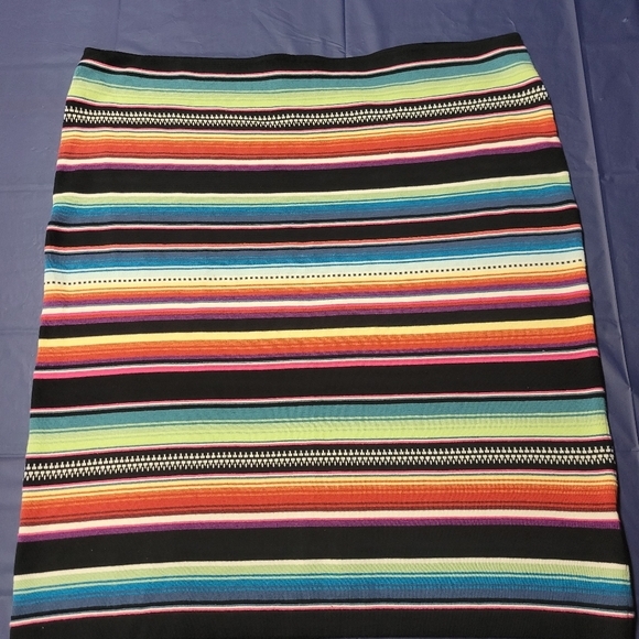 LAUREN Ralph Lauren Skirt & Off-the- Shoulders Top - Picture 8 of 10